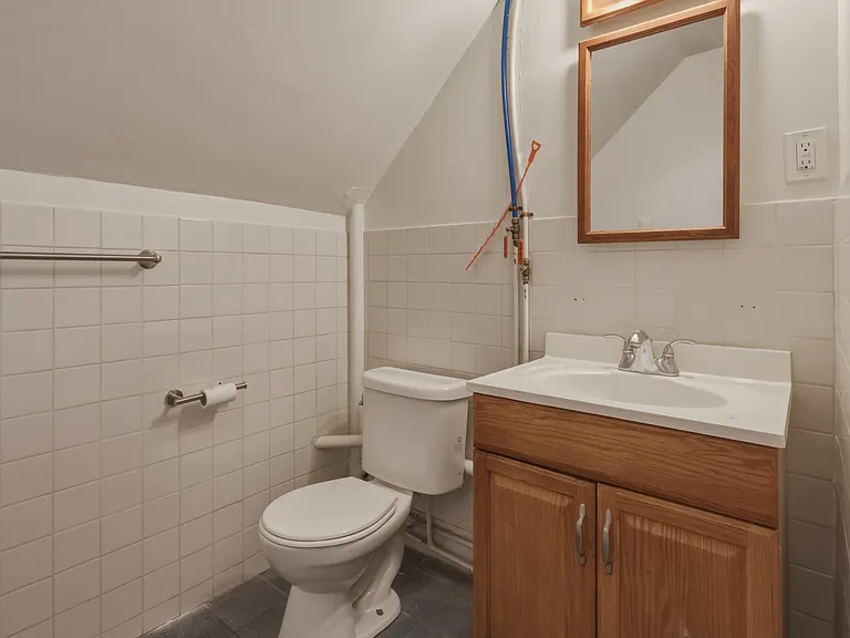 14 Magnolia Sq #3 — Photo 7