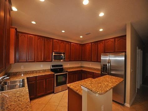 4th image of 209 Saint Lucie Way