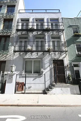 Rented by Town Residential | media 19