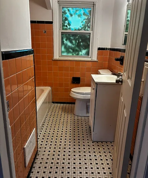 1931 Ewald Cir — Photo 5