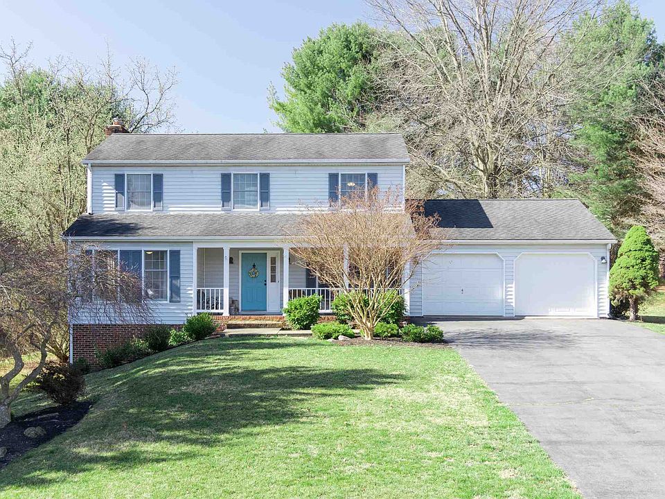 1st image of 3387 Lakewood Dr