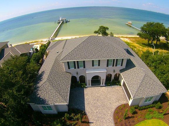 2nd image of 744 Peakes Point Dr