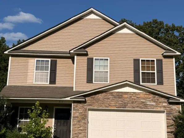 317 Blythe Creek Dr, Blythewood, SC 29016