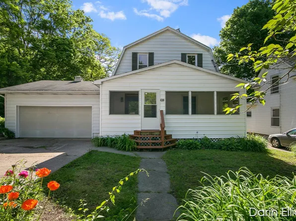 418 Baldie St, Ionia, MI 48846