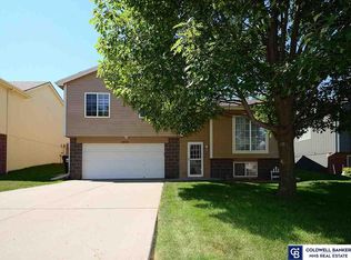 18703 R St, Omaha, NE 68135