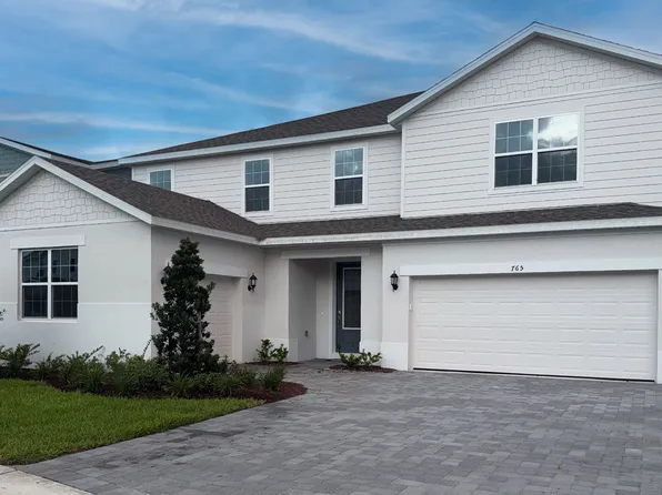 765 Farfields St, Deland, FL 32724