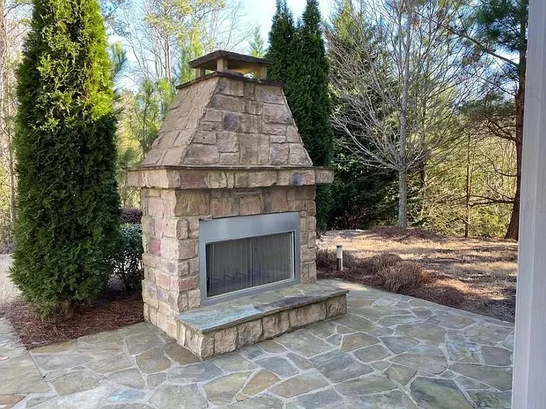 1030 Delo Ln — Photo 2