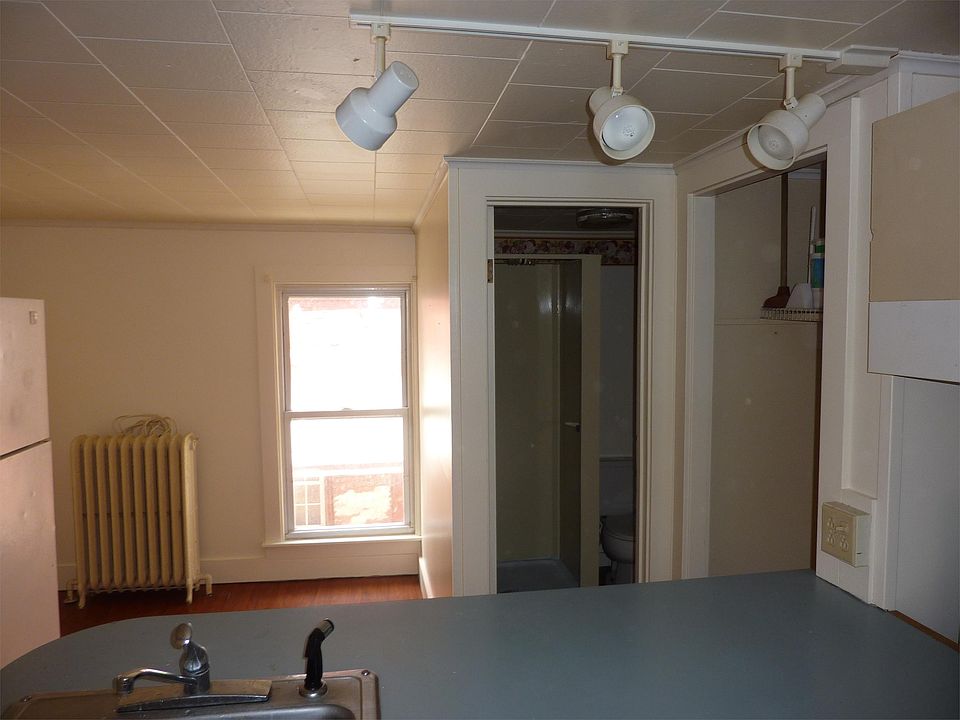 1st image of 108 Fayette St