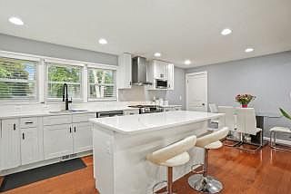 5th image of 6802 Derrell Ct