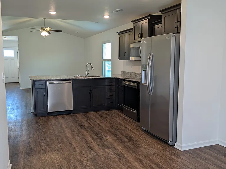 720 Short Leaf Ln — Photo 9