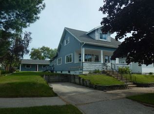 1520 Montana Ave, Gladstone, MI 49837