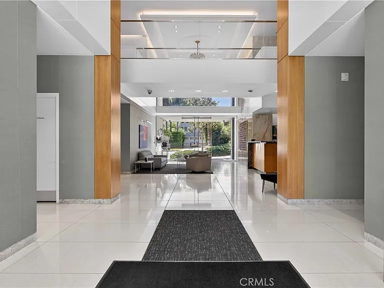 838 N Doheny Dr #505 — Photo 33