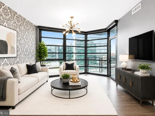 1300 4th St SE Unit 713, Washington, DC 20003