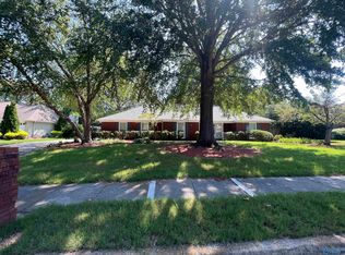 1234 Meadow Park Dr SE, Huntsville, AL 35803