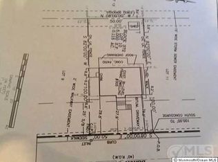 305 Beach Dr, Keyport, NJ 07735