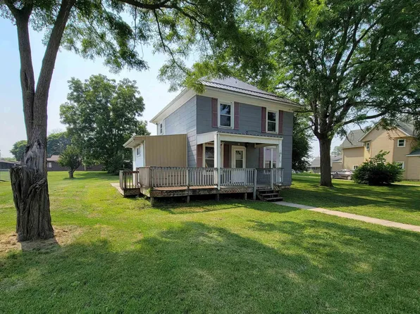 406 Almira St, Elgin, IA 52141