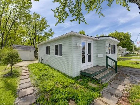 580 Beaver Creek Rd #196, Waterloo, ON N2J 3Z4
