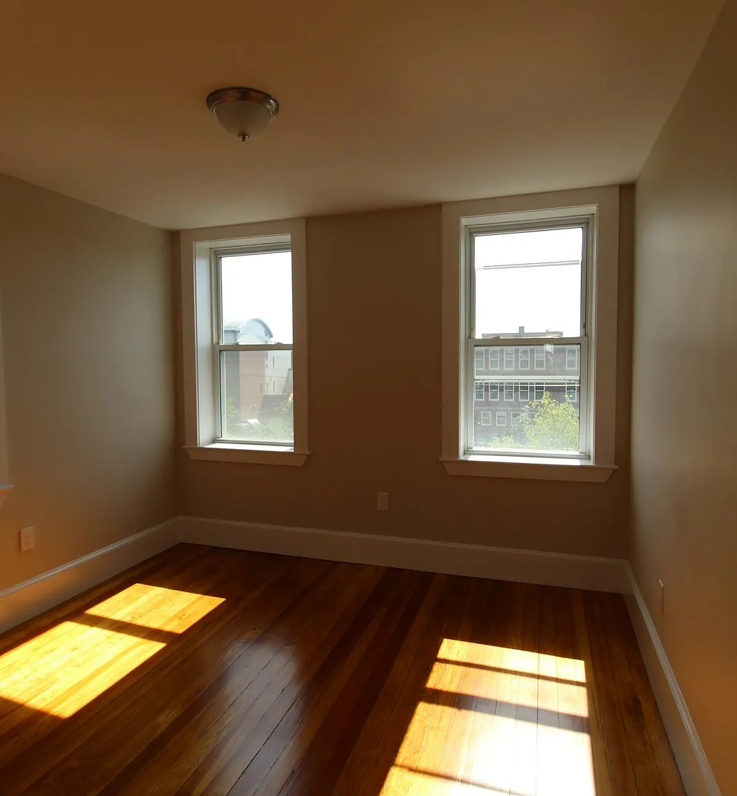 38 Frankfort Street, Unit 3 — Photo 4