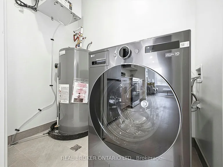 184 Woodroffe Ave #5 — Photo 7