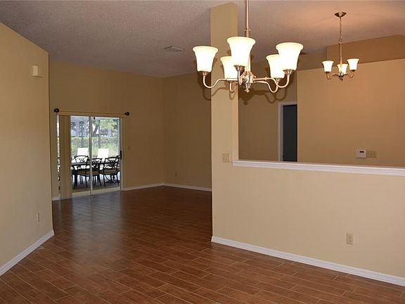 3rd image of 12204 Shady Forest Dr