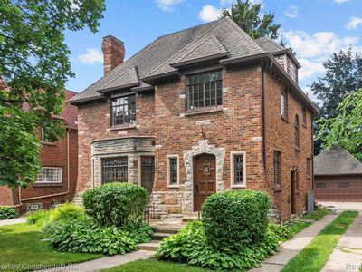 18675 Gainsborough Rd, Detroit, MI, 48223