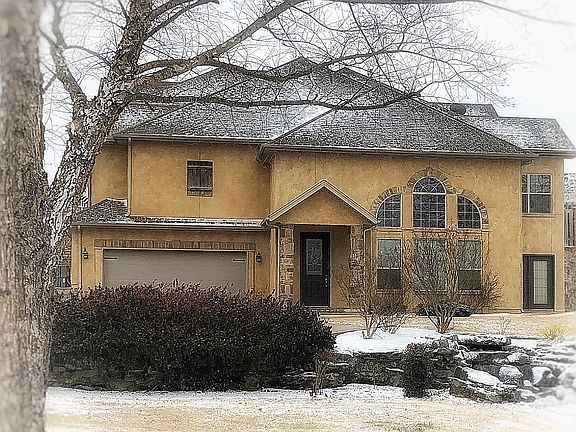 3rd image of 3903 NW Creekstone Blvd