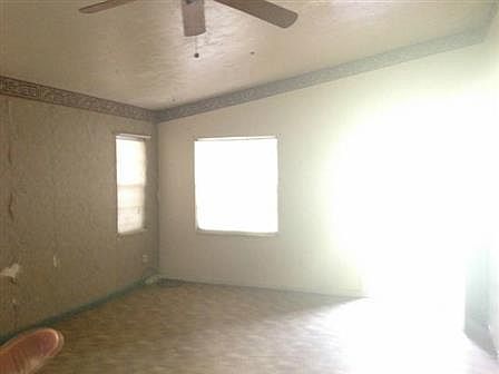 5th image of 803 NW 57th Ct