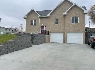 1316 S H St, Broken Bow, NE 68822