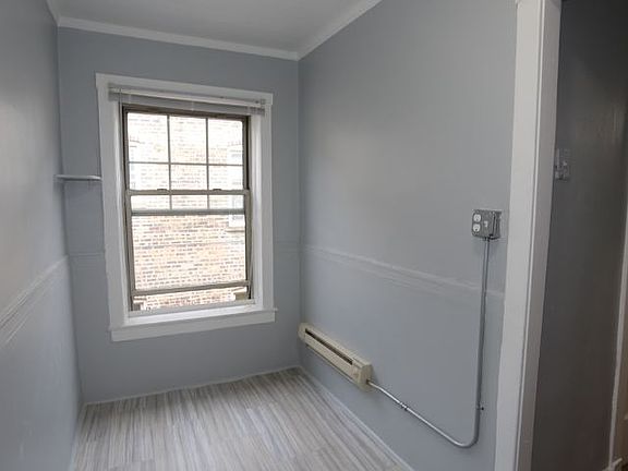 5th image of 3265 W Wrightwood Ave #V2