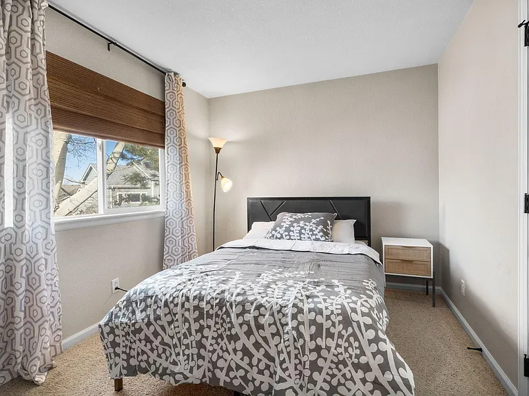 2771 Calkins Pl — Photo 40