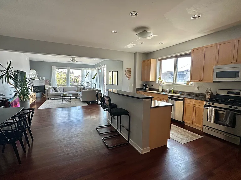 1616 N Western Ave #2A — Photo 9