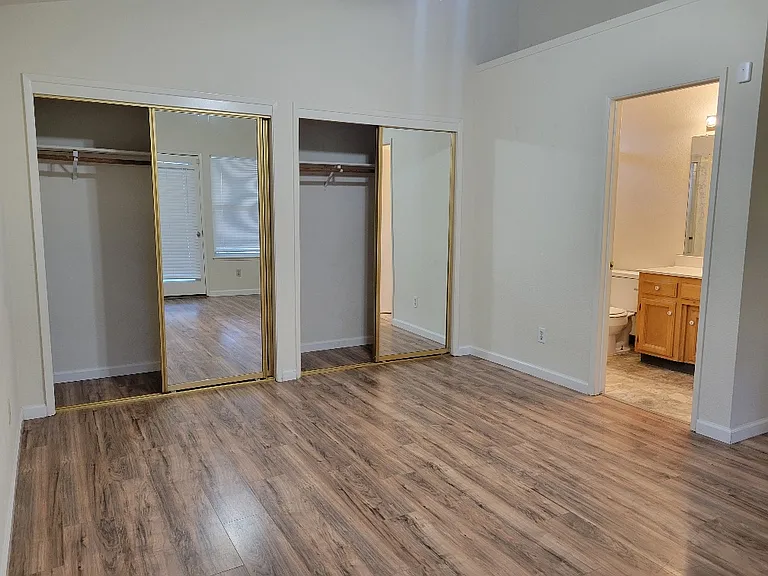 1812 College Greens Dr — Photo 21