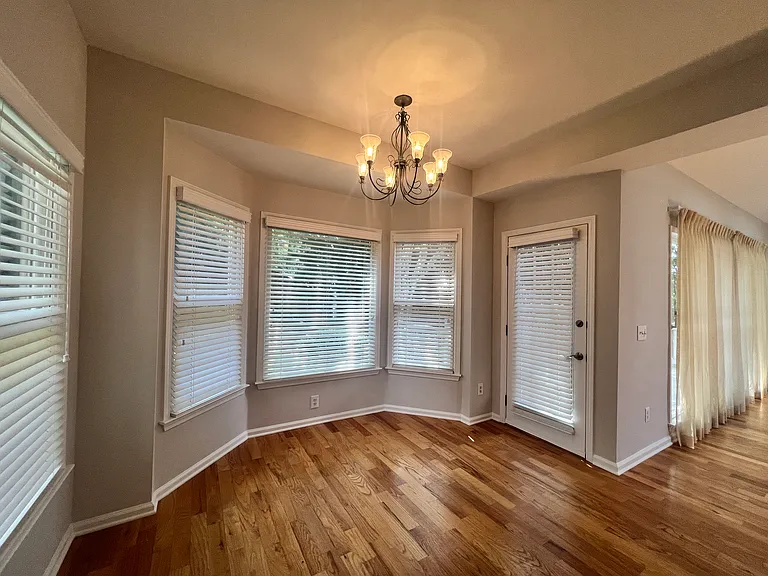 365 Tumbling Creek Dr — Photo 15