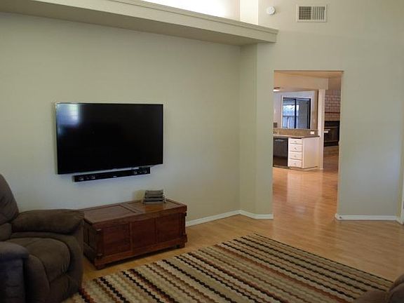 3rd image of 6401 N Constance Ave