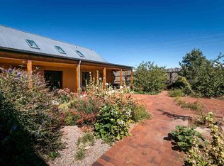 49 Old Rd, Lamy, NM 87540