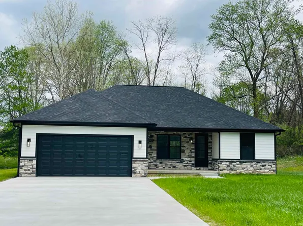 8190 S Stanford Rd, Bloomington, IN 47403