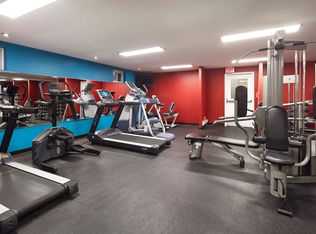 Bayview Mews, Toronto, ON M2K 1E8