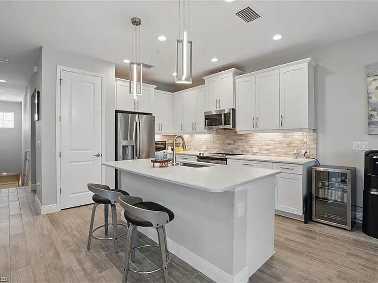 2567 Seychelles Dr #206 — Photo 7