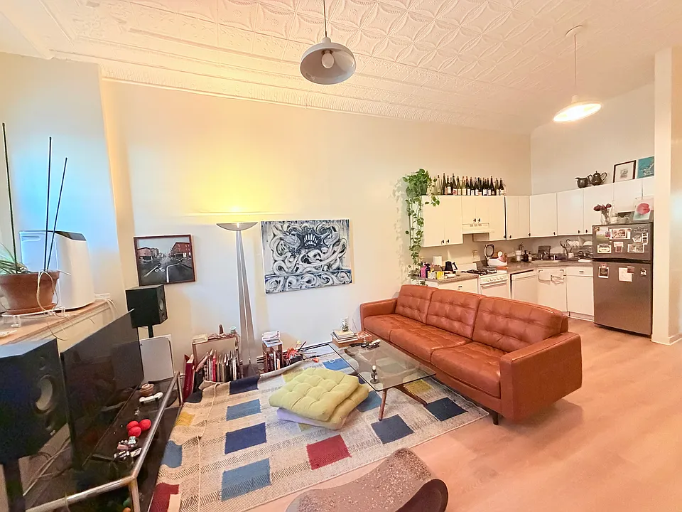 230 Smith St #1