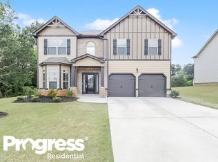 2776 Village Park Dr E, Ellenwood, GA
