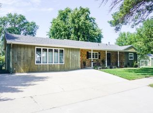 959 Frank Ave SE, Huron, SD 57350