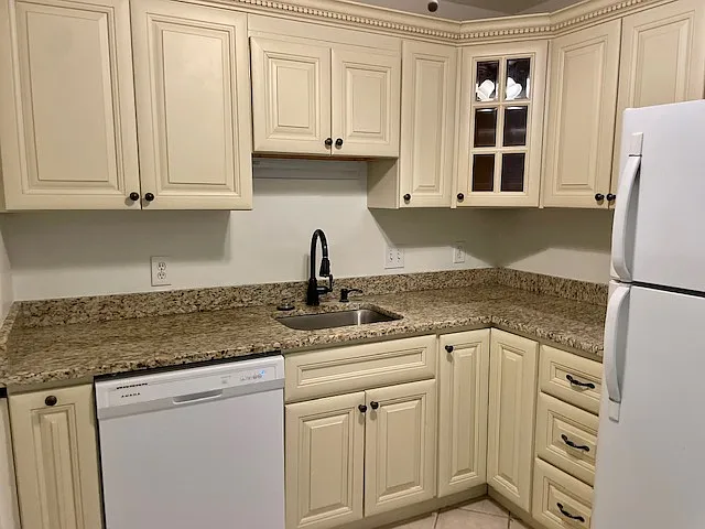 104 Springbrook Cir — Photo 3