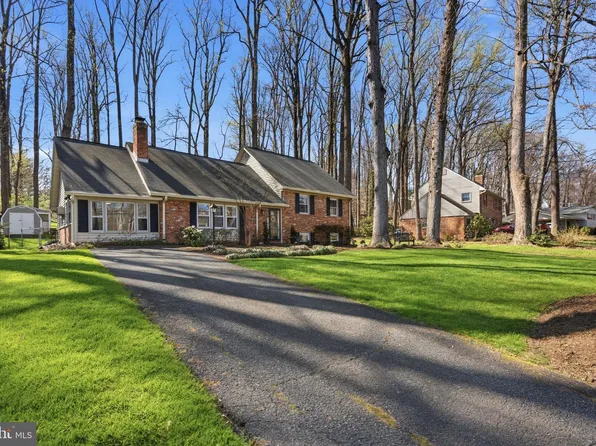 4908 Kingston Dr, Annandale, VA 22003