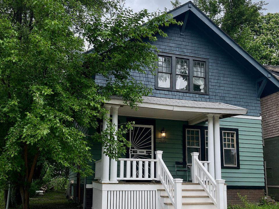 1st image of 2686 Vicksburg St