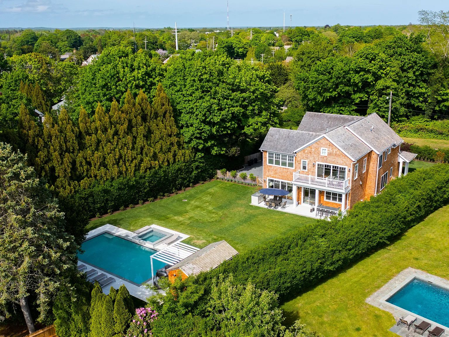7 Bedroom Wellness Retreat in Southampton Village — Photo 2