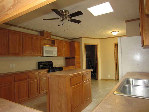 5th image of 3617 North Grand Avenue East #224