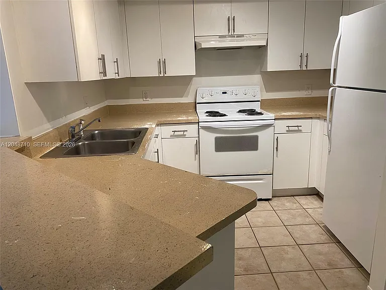 4177 N Haverhill Rd #808 — Photo 19