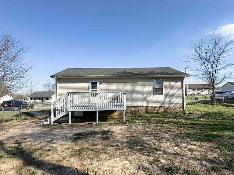 1028 Bush Ave — Photo 29