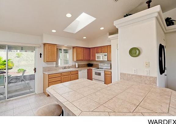 5th image of 1240 McCulloch Blvd S