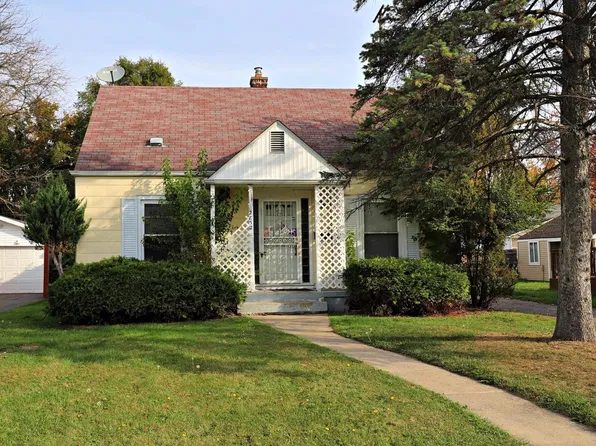 2832 Clement St, Flint, MI 48504